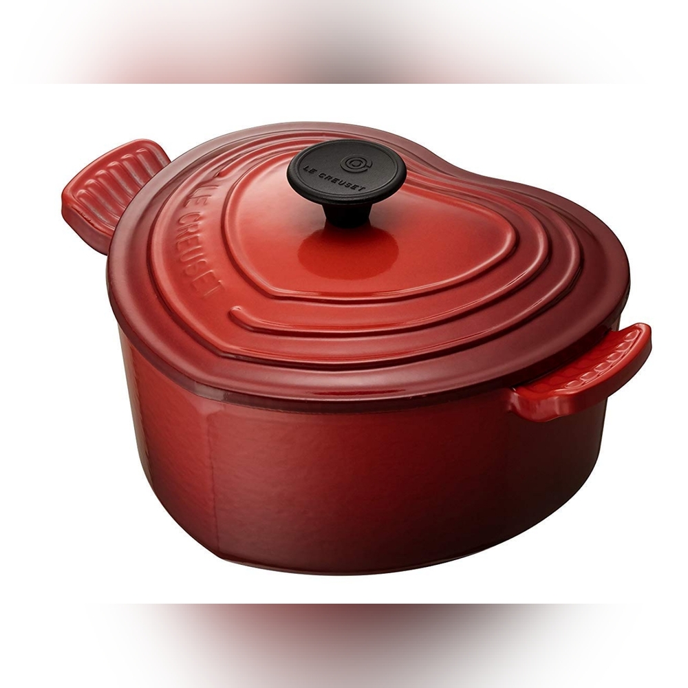 Le Creuset Red Heart Enameled Cast Iron Dutch Oven Cocotte 1.9L